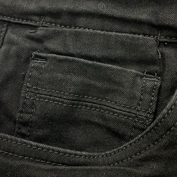 KENNETH COLE Men Slim Fit, Stretch Black Demin - Picture 7 of 13